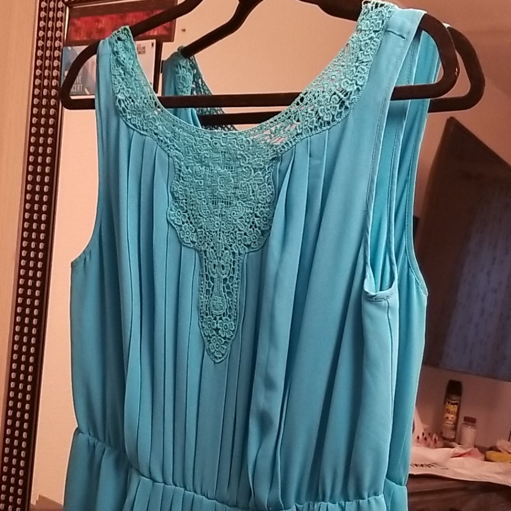 Jessica Simpson midi dress